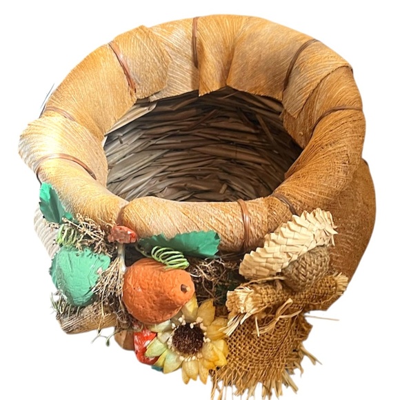 Handcrafted Handwoven Palm Frond Fiber Primitive Fall Country,Autumn Basket
